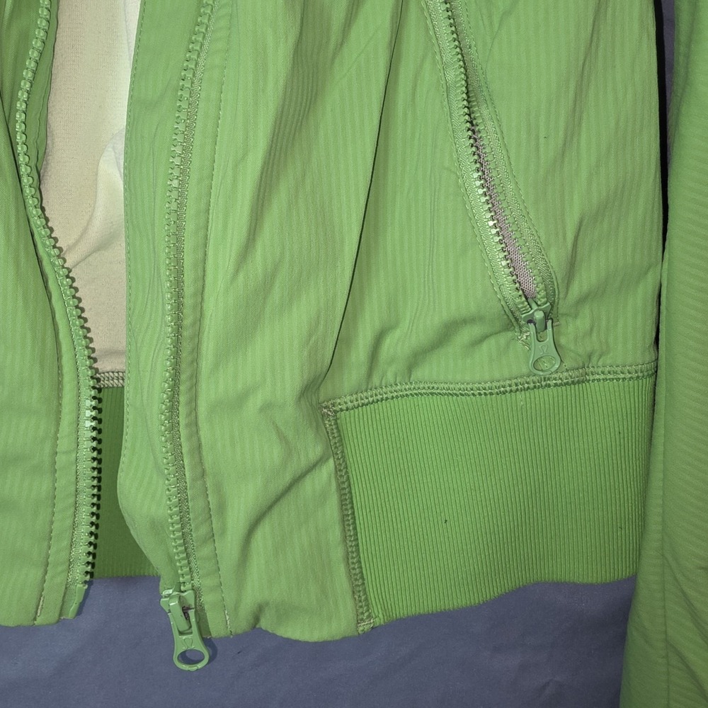 2013 Lululemon Street To Studio Full Zip Jacket  Lime Green Size 8 SEE PHOTO - Picture 3 of 9